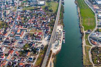 Vue aérienne de Quartier Neckarelz in Mosbach dans le département Bade-Wurtemberg, Allemagne