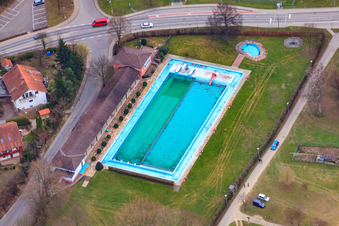Vue aérienne de FilpleBad Oberderdingen à Oberderdingen dans le département Bade-Wurtemberg, Allemagne