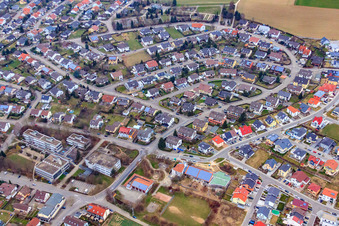 Vue aérienne de Rue Richard Wagner à le quartier Diedelsheim in Bretten dans le département Bade-Wurtemberg, Allemagne