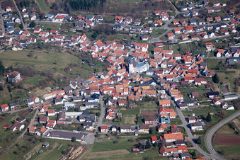 Vue aérienne de Du sud à le quartier Gossersweiler in Gossersweiler-Stein dans le département Rhénanie-Palatinat, Allemagne