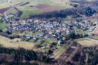 Vue aérienne de Champs agricoles et terres agricoles à Schweix dans le département Rhénanie-Palatinat, Allemagne