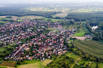 Photographie aérienne de Du nord à le quartier Illingen in Elchesheim-Illingen dans le département Bade-Wurtemberg, Allemagne