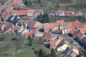 Vue oblique de Weislingen dans le département Bas Rhin, France