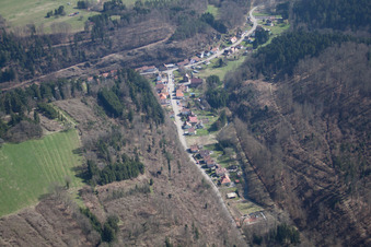 Vue aérienne de Graufthal à Eschbourg dans le département Bas Rhin, France