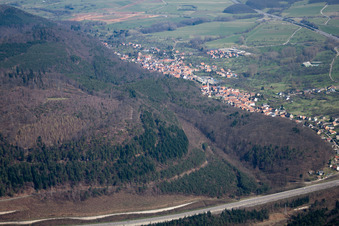 Vue oblique de Saint-Jean-Saverne dans le département Bas Rhin, France
