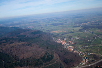 Saint-Jean-Saverne dans le département Bas Rhin, France hors des airs