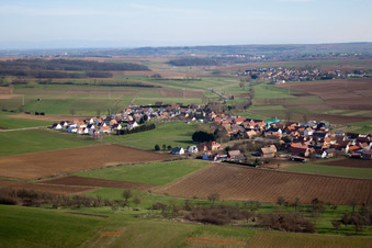Issenhausen dans le département Bas Rhin, France vue du ciel