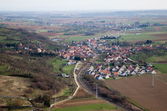 Enregistrement par drone de Buswiller dans le département Bas Rhin, France