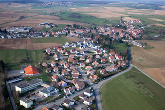 Vue aérienne de Pfaffenhoffen dans le département Bas Rhin, France