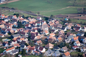 Vue oblique de Pfaffenhoffen dans le département Bas Rhin, France