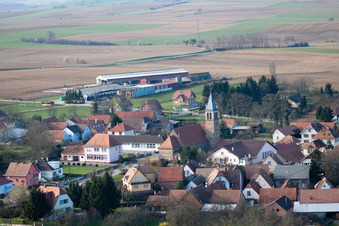 Vue d'oiseau de Pfaffenhoffen dans le département Bas Rhin, France