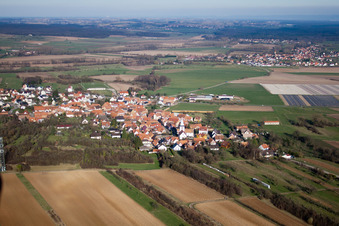 Morsbronn-les-Bains dans le département Bas Rhin, France hors des airs