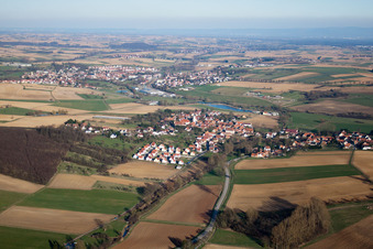 Merkwiller-Pechelbronn dans le département Bas Rhin, France vue d'en haut