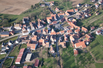 Vue d'oiseau de Keffenach dans le département Bas Rhin, France