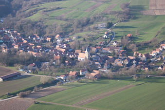 Drachenbronn-Birlenbach dans le département Bas Rhin, France d'un drone