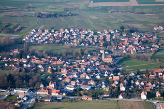 Vue d'oiseau de Quartier Altenstadt in Wissembourg dans le département Bas Rhin, France
