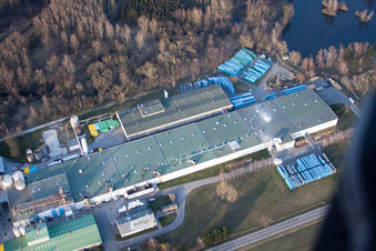 Isolation Sitek à le quartier Altenstadt in Wissembourg dans le département Bas Rhin, France d'un drone