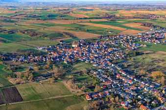 Vue aérienne de Vue du village de Viehstrich depuis le sud-est à Kapsweyer dans le département Rhénanie-Palatinat, Allemagne