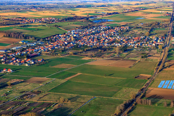 Vue aérienne de Vue du village de Viehstrich depuis le sud-est à Steinfeld dans le département Rhénanie-Palatinat, Allemagne
