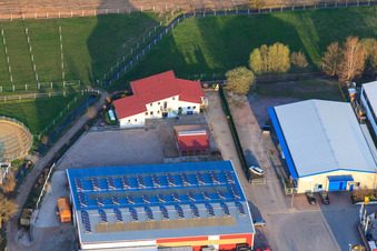 Vue aérienne de Zone industrielle d'Am Gäxwald à Herxheim bei Landau dans le département Rhénanie-Palatinat, Allemagne