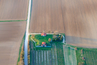 Vue aérienne de Panoramaplatzl « Wasserturm » à Herxheim bei Landau dans le département Rhénanie-Palatinat, Allemagne