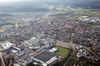 METDRA Metal and Wire Products Factory GmbH, Dieselstr. à le quartier Eltingen in Leonberg dans le département Bade-Wurtemberg, Allemagne du point de vue du drone