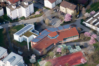 École secondaire Ostertag, Tiroler Straße à le quartier Eltingen in Leonberg dans le département Bade-Wurtemberg, Allemagne vue d'en haut