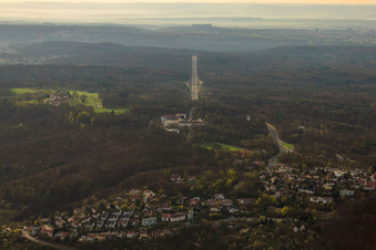 Vue aérienne de Campus de l'entreprise Robert Bosch GmbH en arrière-plan, Wildparkstr à Gerlingen dans le département Bade-Wurtemberg, Allemagne