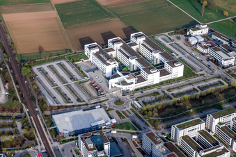 Vue aérienne de Bâtiment administratif de la société Siemens AG à Weilimdorf à le quartier Weilimdorf in Stuttgart dans le département Bade-Wurtemberg, Allemagne