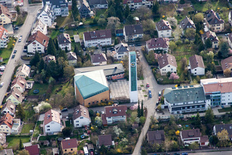 Vue aérienne de Christ Church Korntal dans le quartier de Weilimdorf à Korntal-Münchingen dans le département Bade-Wurtemberg, Allemagne