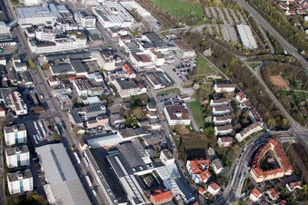 Langro Chemie, Porschestrasse 12 à le quartier Zuffenhausen in Stuttgart dans le département Bade-Wurtemberg, Allemagne hors des airs