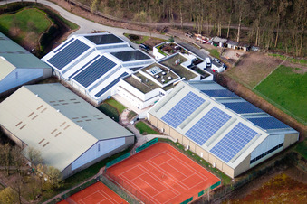 Association de tennis du Wurtemberg, Emerholzweg à le quartier Stammheim in Stuttgart dans le département Bade-Wurtemberg, Allemagne depuis l'avion