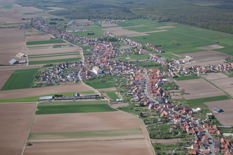 Enregistrement par drone de Schleithal dans le département Bas Rhin, France
