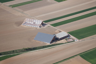 Schleithal dans le département Bas Rhin, France d'un drone