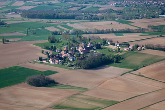 Vue aérienne de Geitershof à Seebach dans le département Bas Rhin, France