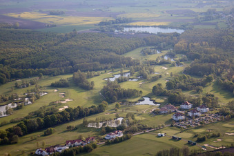 Golf Club Soufflenheim Baden-Baden à Soufflenheim dans le département Bas Rhin, France d'un drone