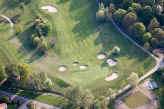 Vue d'oiseau de Golf Club Soufflenheim Baden-Baden à Soufflenheim dans le département Bas Rhin, France