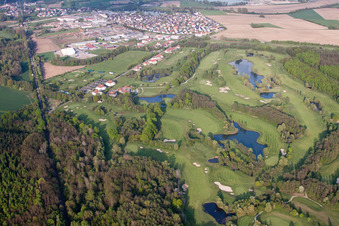 Golf Club Soufflenheim Baden-Baden à Soufflenheim dans le département Bas Rhin, France depuis l'avion