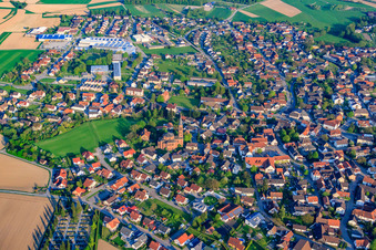 Vue aérienne de Vue de la ville depuis le nord-ouest à le quartier Rheinbischofsheim in Rheinau dans le département Bade-Wurtemberg, Allemagne