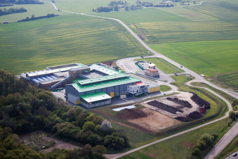 Vue aérienne de Élimination des déchets à Villers-la-Montagne dans le département Meurthe et Moselle, France