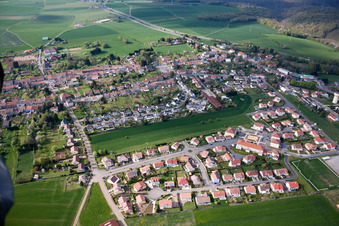Vue oblique de Villers-la-Montagne dans le département Meurthe et Moselle, France