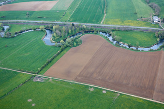 Vue aérienne de Villy dans le département Ardennes, France