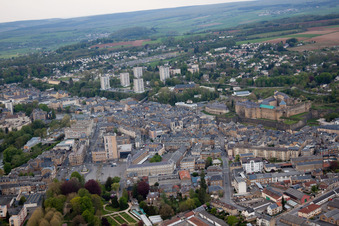 Vue oblique de Sedan dans le département Ardennes, France
