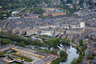Sedan dans le département Ardennes, France depuis l'avion
