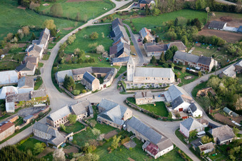 Vue aérienne de Antheny dans le département Ardennes, France