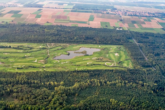 Club de golf Landgut Dreihof SÜW à Essingen dans le département Rhénanie-Palatinat, Allemagne depuis l'avion