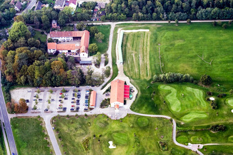 Vue aérienne de Clubhouse du Golf Club Landgut Dreihof SÜW à le quartier Dreihof in Essingen dans le département Rhénanie-Palatinat, Allemagne