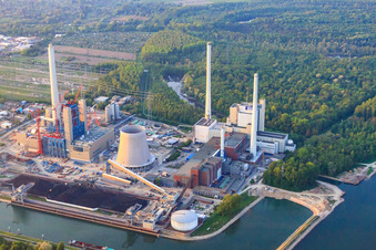 Photographie aérienne de Chantier de construction pour l'extension de la centrale à vapeur du port du Rhin Karlsruhe d'EnBW Energie Baden-Württemberg AG à le quartier Daxlanden in Karlsruhe dans le département Bade-Wurtemberg, Allemagne