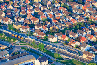 Vue aérienne de Station de S-Bahn Bietigheim (Baden) à Bietigheim dans le département Bade-Wurtemberg, Allemagne