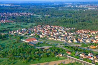 Vue aérienne de Edeka Fitterer sur Schwarzwaldstr. à Bietigheim dans le département Bade-Wurtemberg, Allemagne